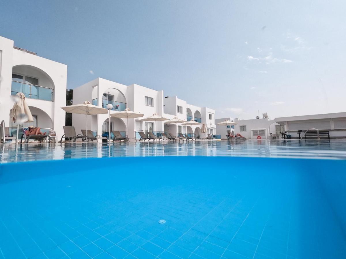 Kaos Hotel Apartments Agia Napa Exterior foto