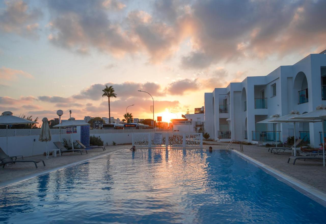 Kaos Hotel Apartments Agia Napa Exterior foto