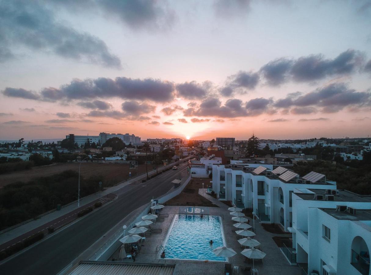 Kaos Hotel Apartments Agia Napa Exterior foto