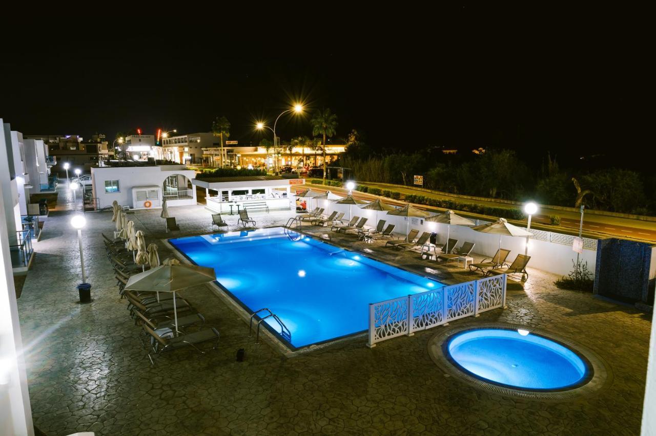 Kaos Hotel Apartments Agia Napa Exterior foto