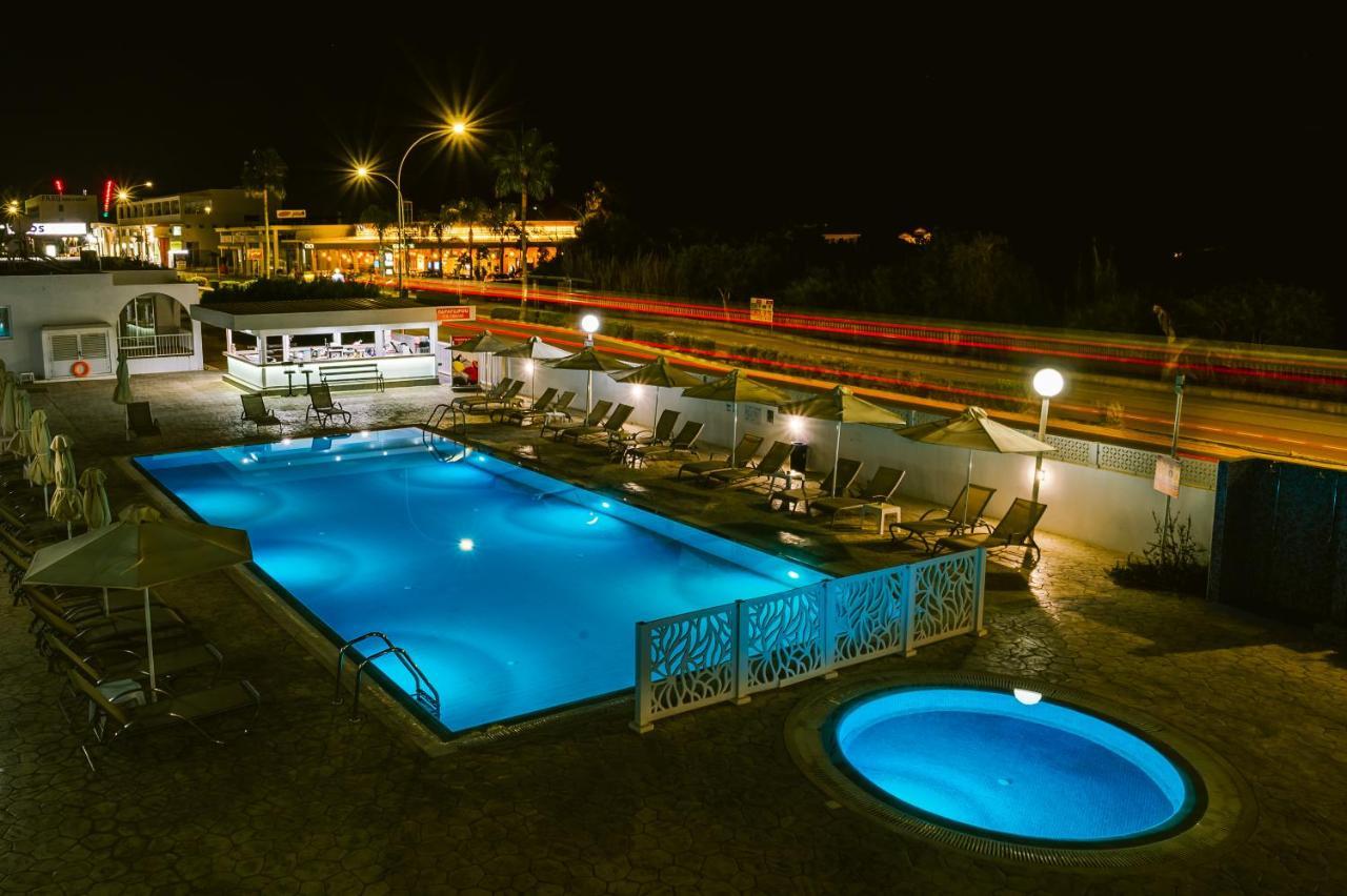 Kaos Hotel Apartments Agia Napa Exterior foto