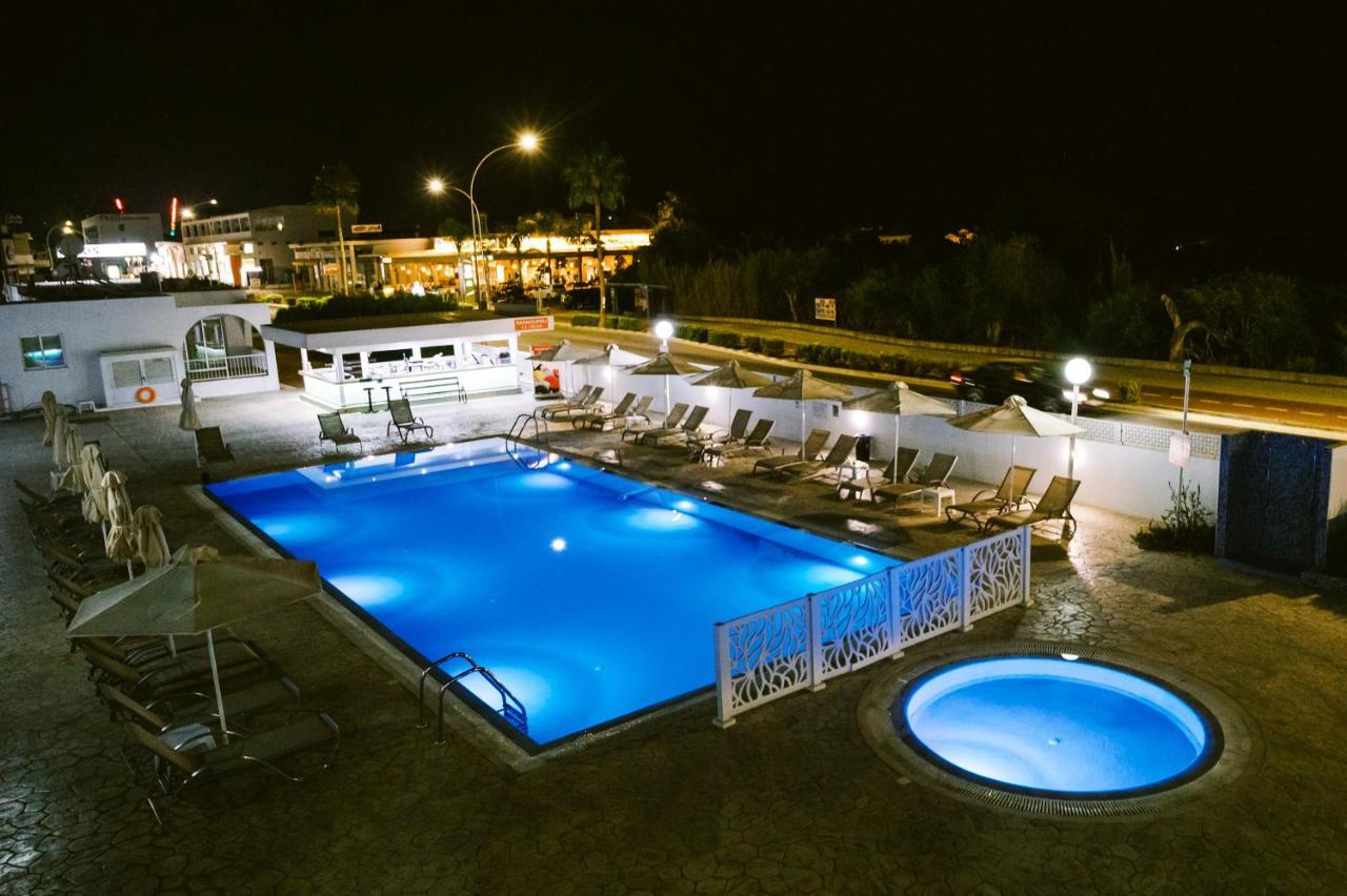 Kaos Hotel Apartments Agia Napa Exterior foto