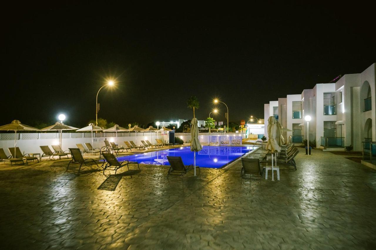 Kaos Hotel Apartments Agia Napa Exterior foto