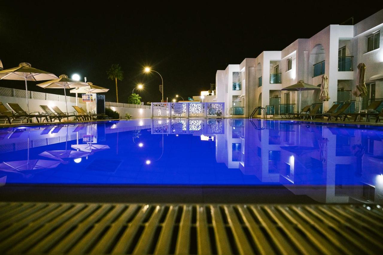 Kaos Hotel Apartments Agia Napa Exterior foto