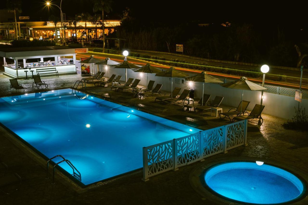 Kaos Hotel Apartments Agia Napa Exterior foto