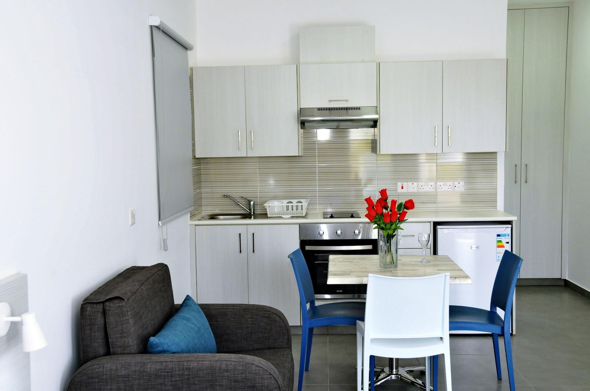 Kaos Hotel Apartments Agia Napa Exterior foto