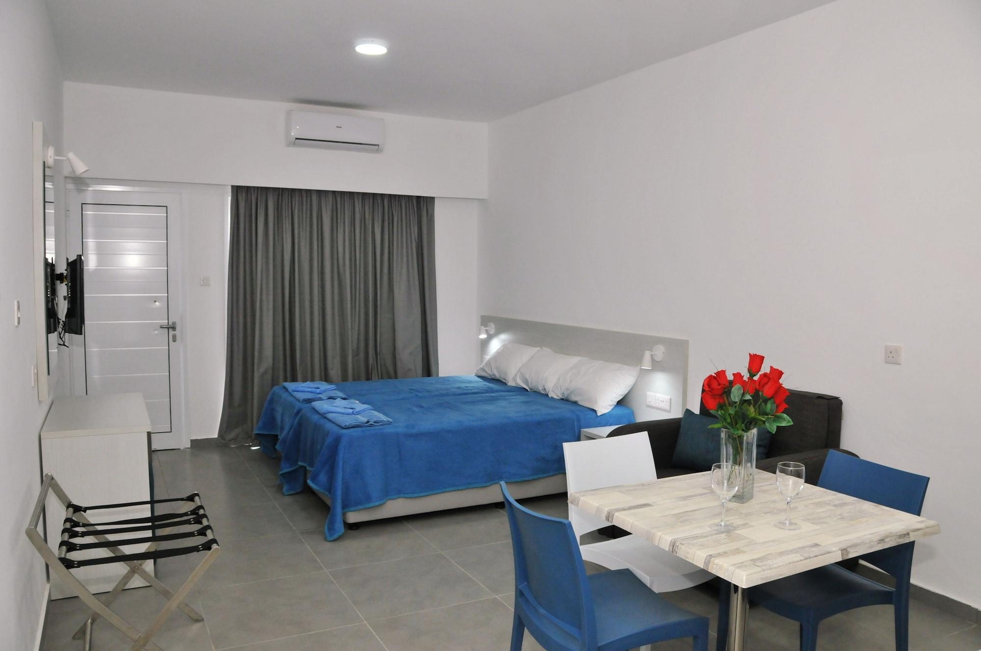 Kaos Hotel Apartments Agia Napa Exterior foto