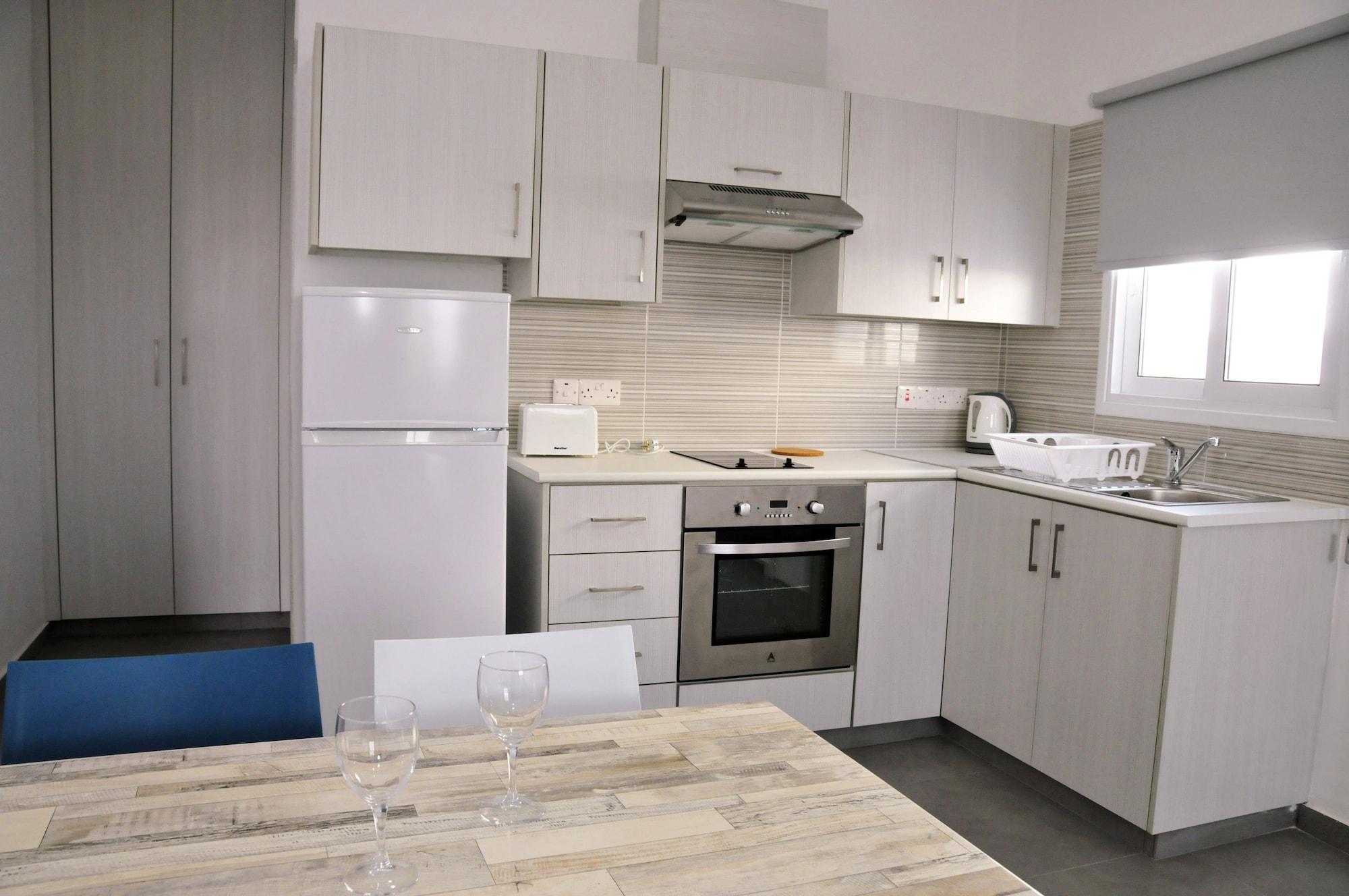 Kaos Hotel Apartments Agia Napa Exterior foto