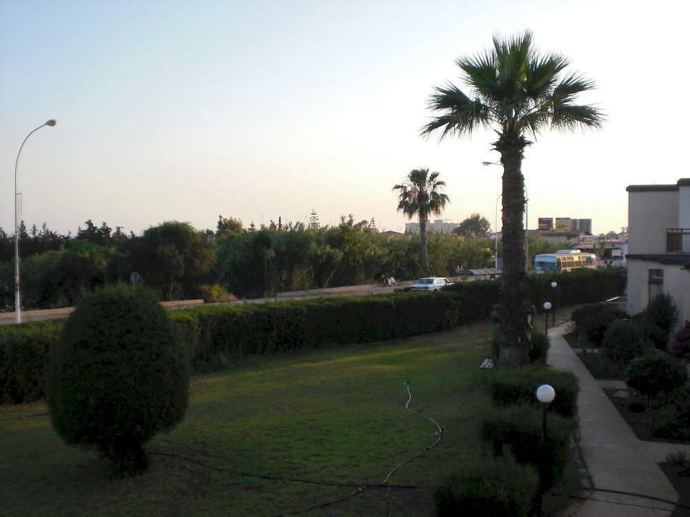 Kaos Hotel Apartments Agia Napa Exterior foto